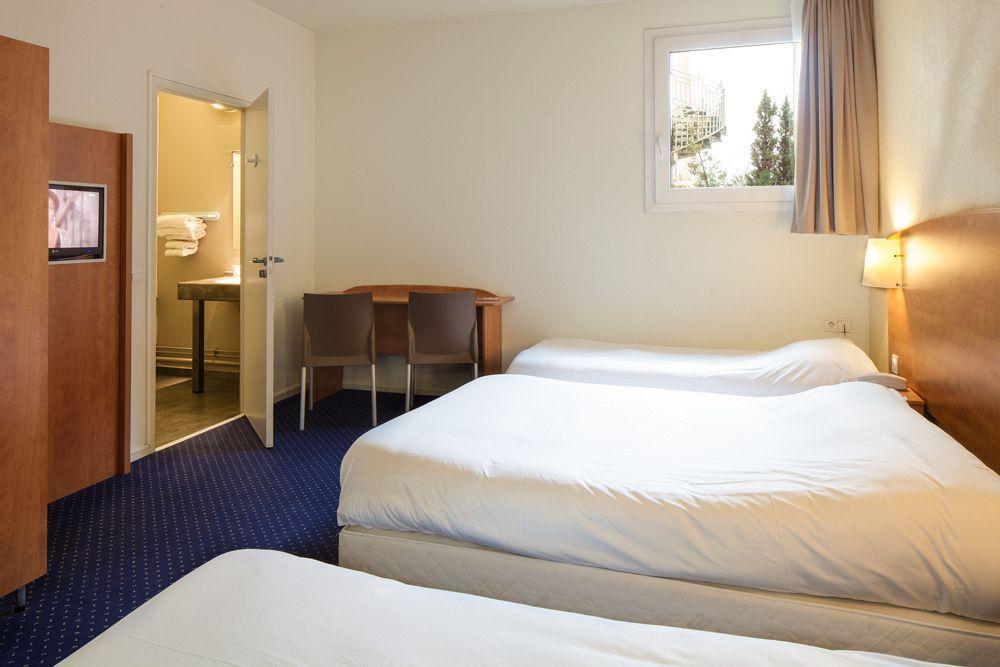 Ibis Budget Bourgoin Jallieu Centre Exterior photo