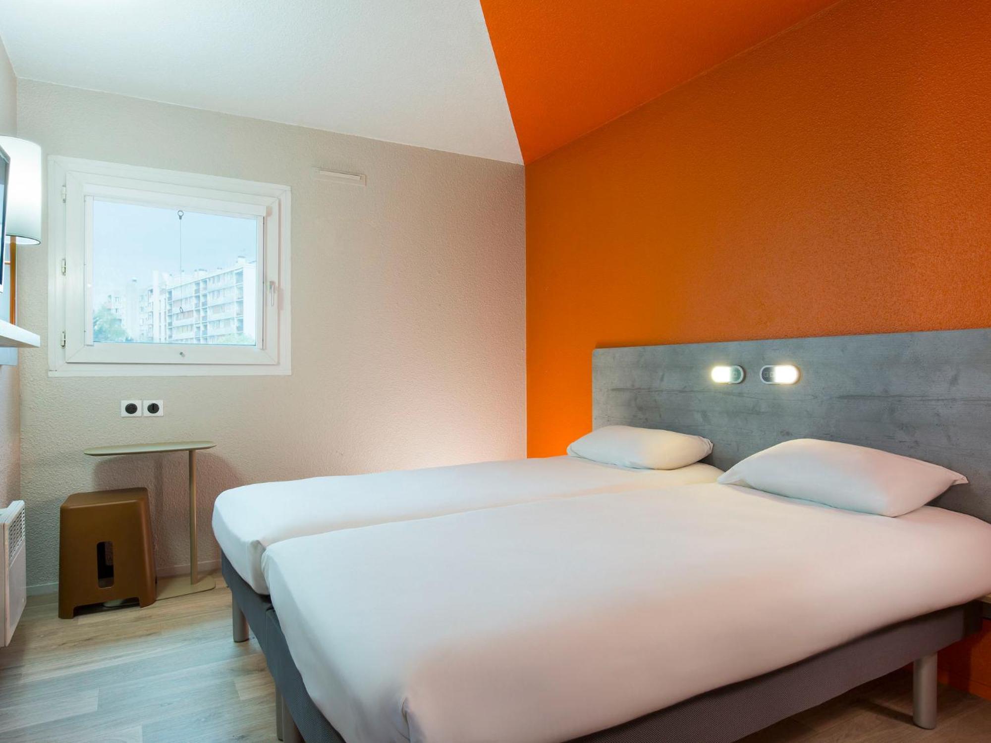 Ibis Budget Bourgoin Jallieu Centre Exterior photo