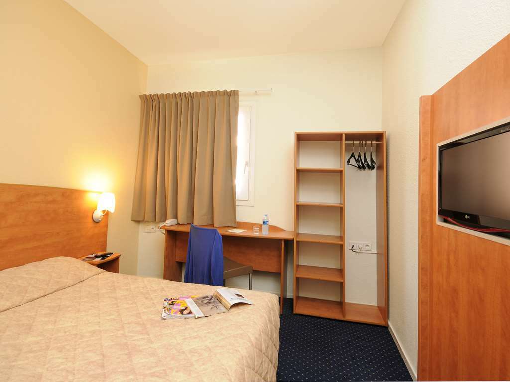 Ibis Budget Bourgoin Jallieu Centre Exterior photo